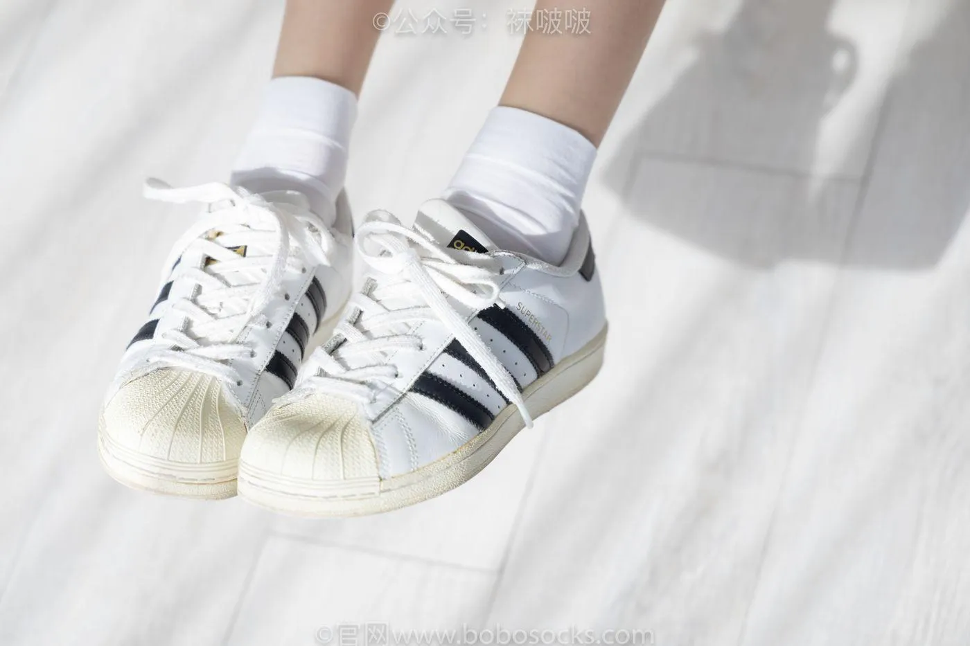 [BoBoSocks袜啵啵]NO.033 稚予-贝壳头、天鹅绒黑袜、天鹅绒白袜 [154P]插图3